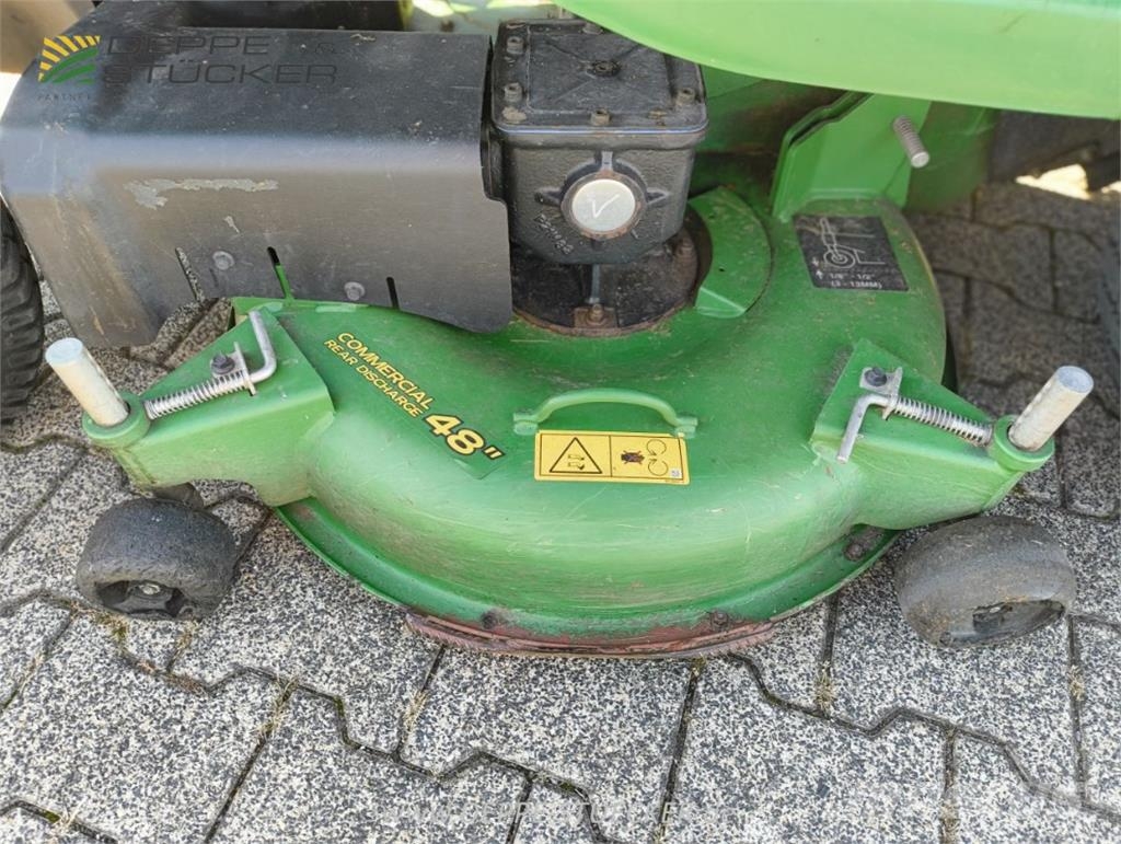 John Deere X950R mit Hochentleerung Sonstige Landmaschinen