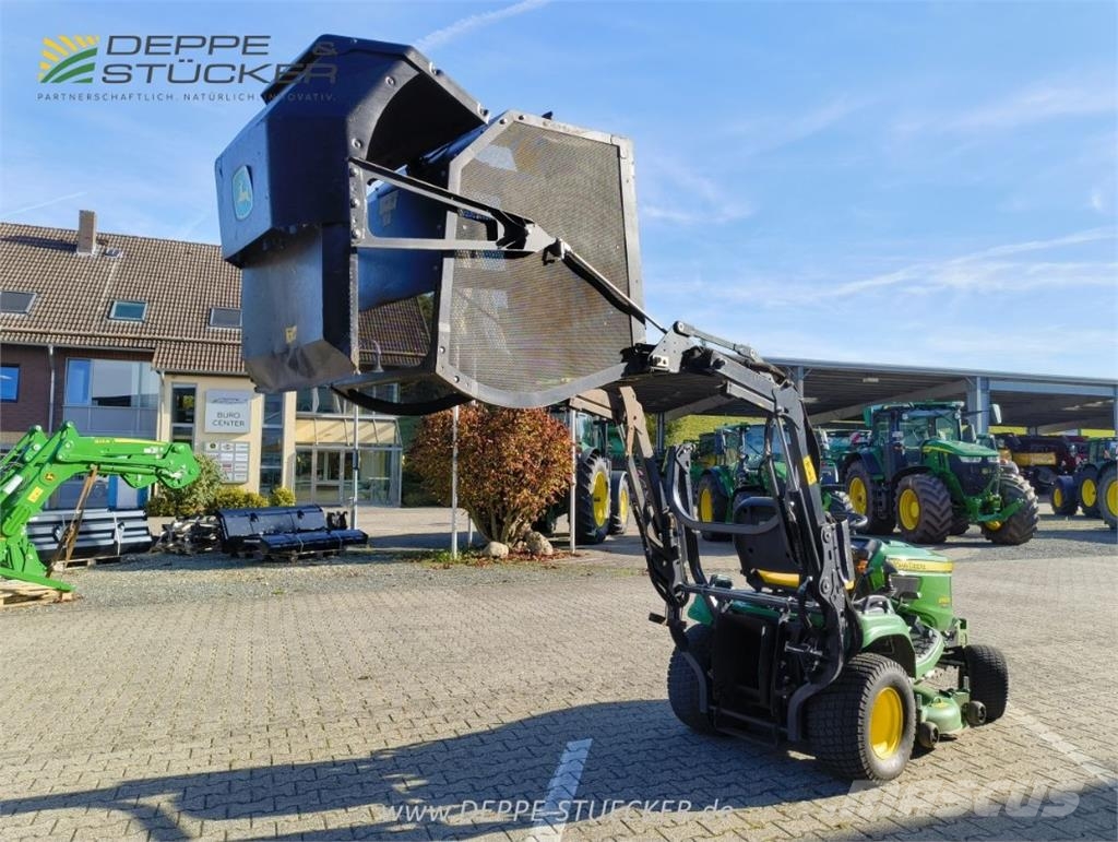John Deere X950R mit Hochentleerung Sonstige Landmaschinen