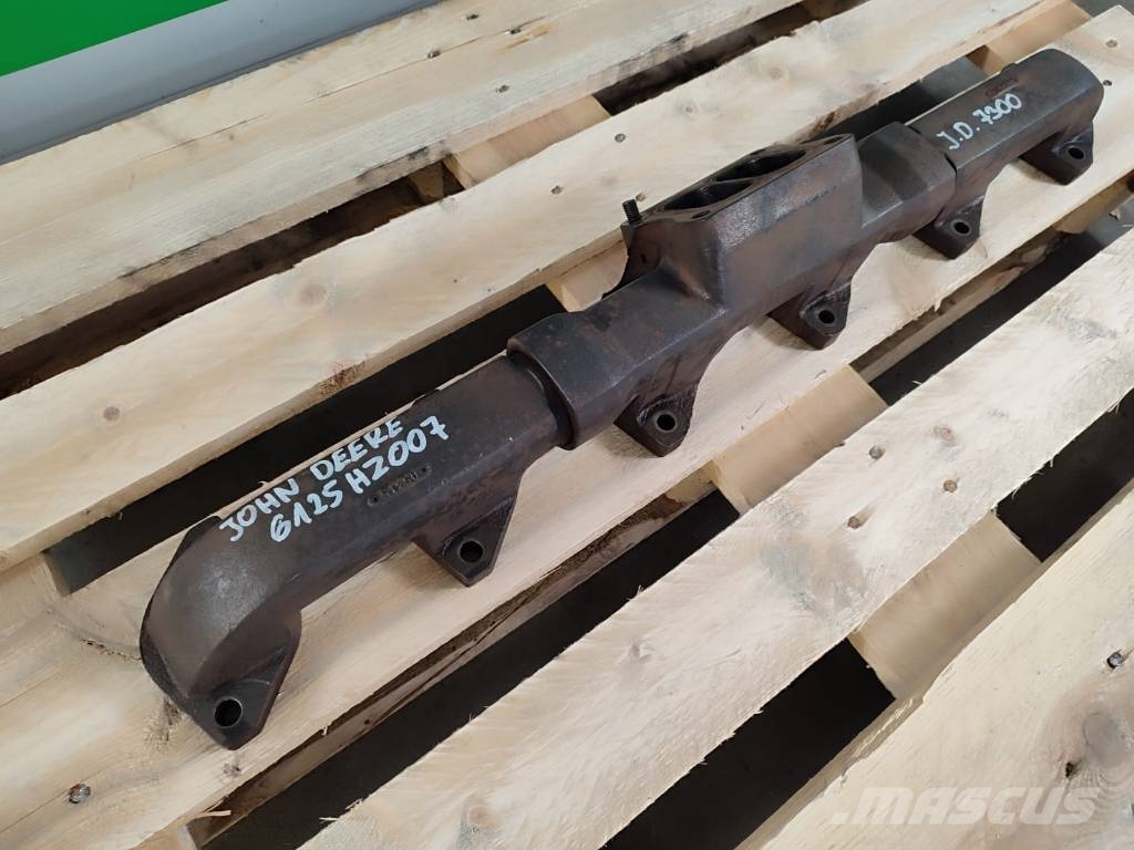 John Deere Exhaust manifold R116838 of engine Mootorid