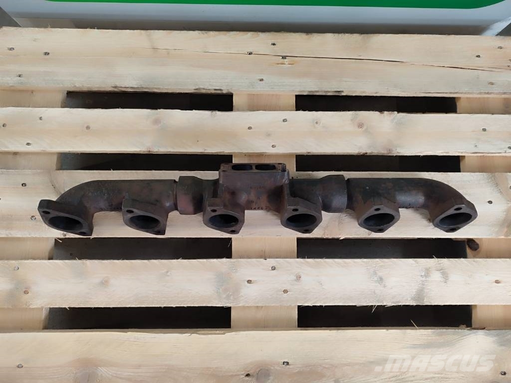 John Deere Exhaust manifold R116838 of engine Mootorid