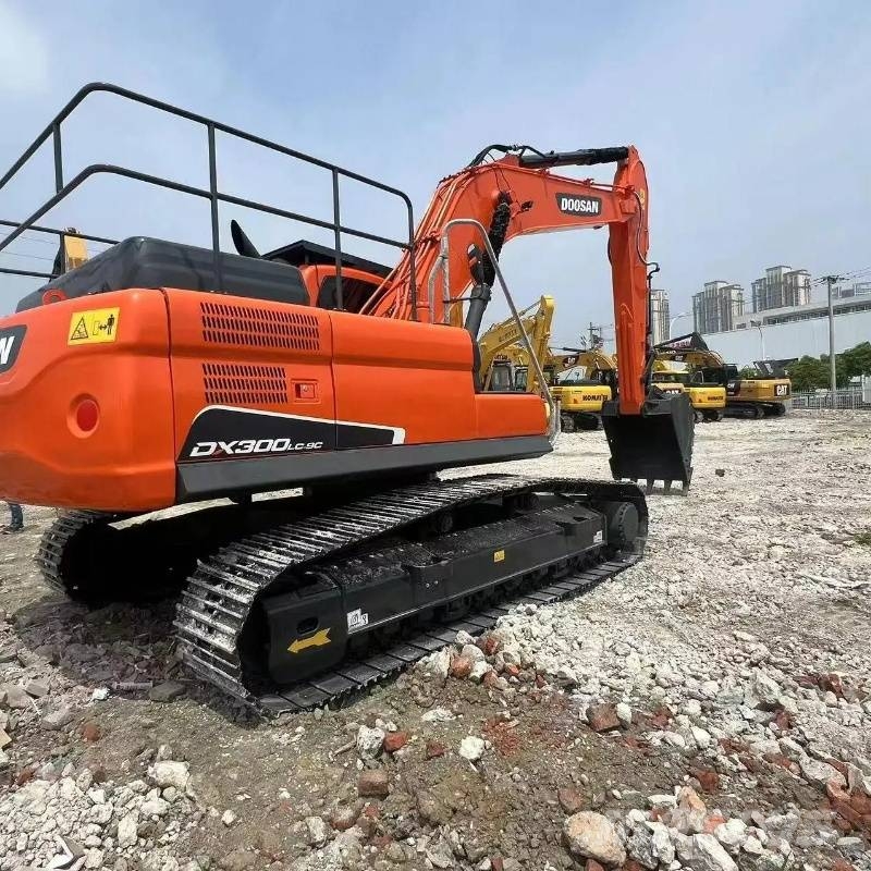 Doosan DX 300 履带挖掘机