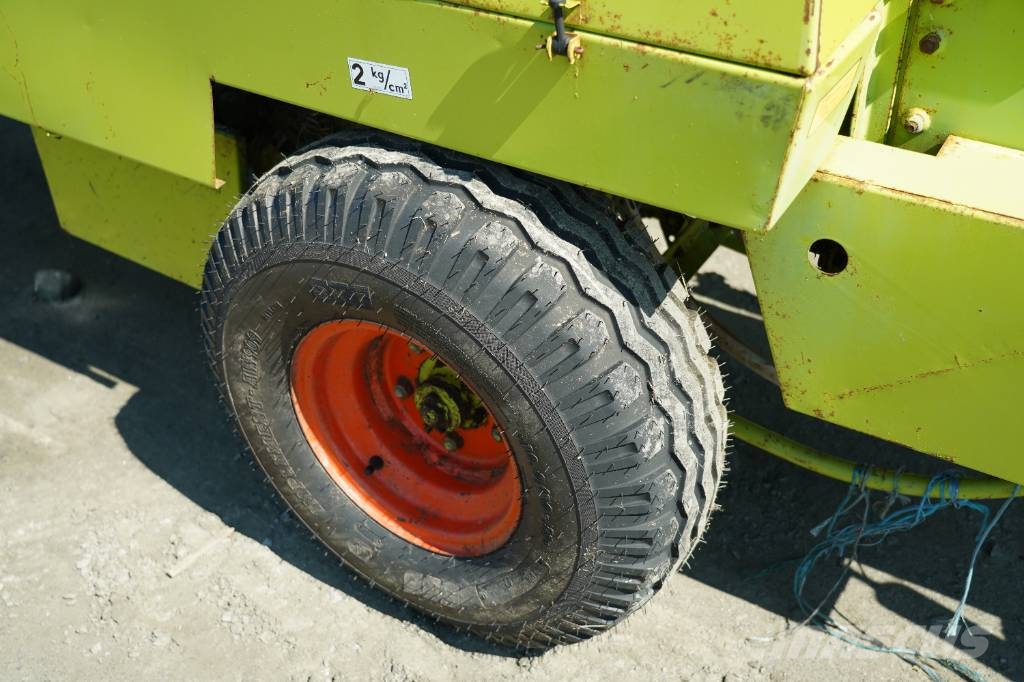 CLAAS MARKANT 40 / B1915 Empacadoras cuadradas