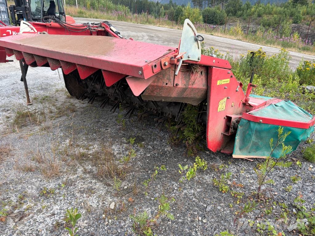 Kverneland 3132 MT Maaikneuzers