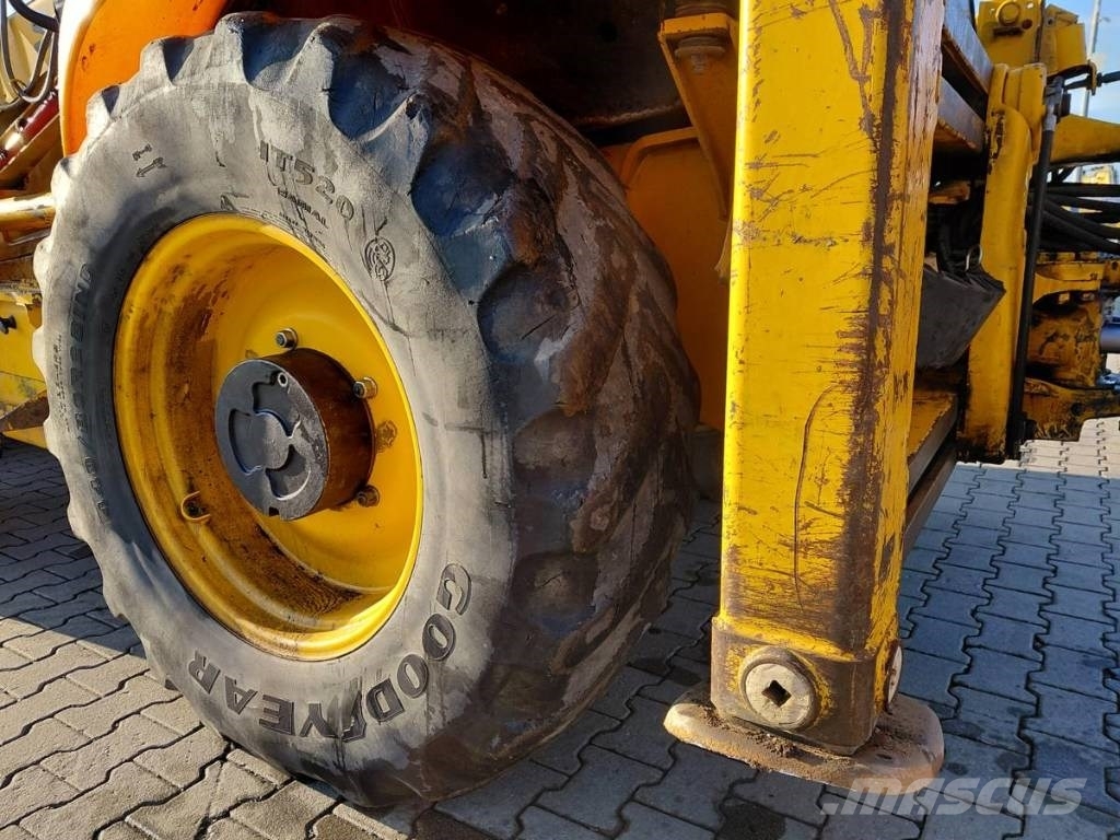 JCB 4 CX Backhoe loaders