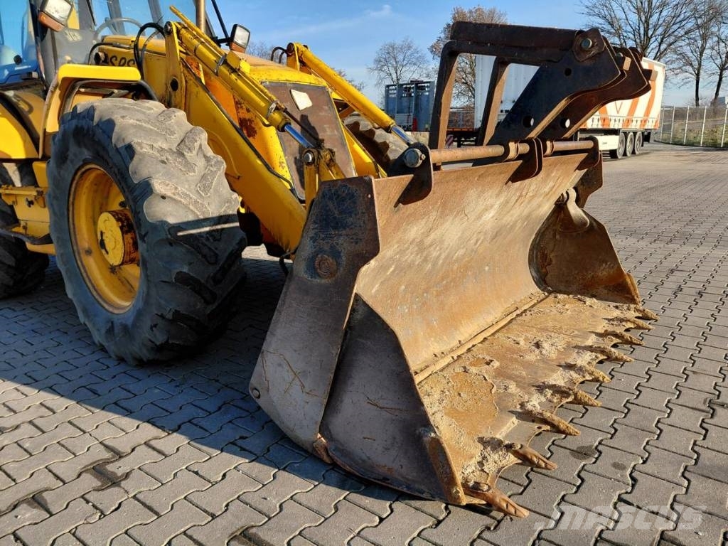 JCB 4 CX Backhoe loaders