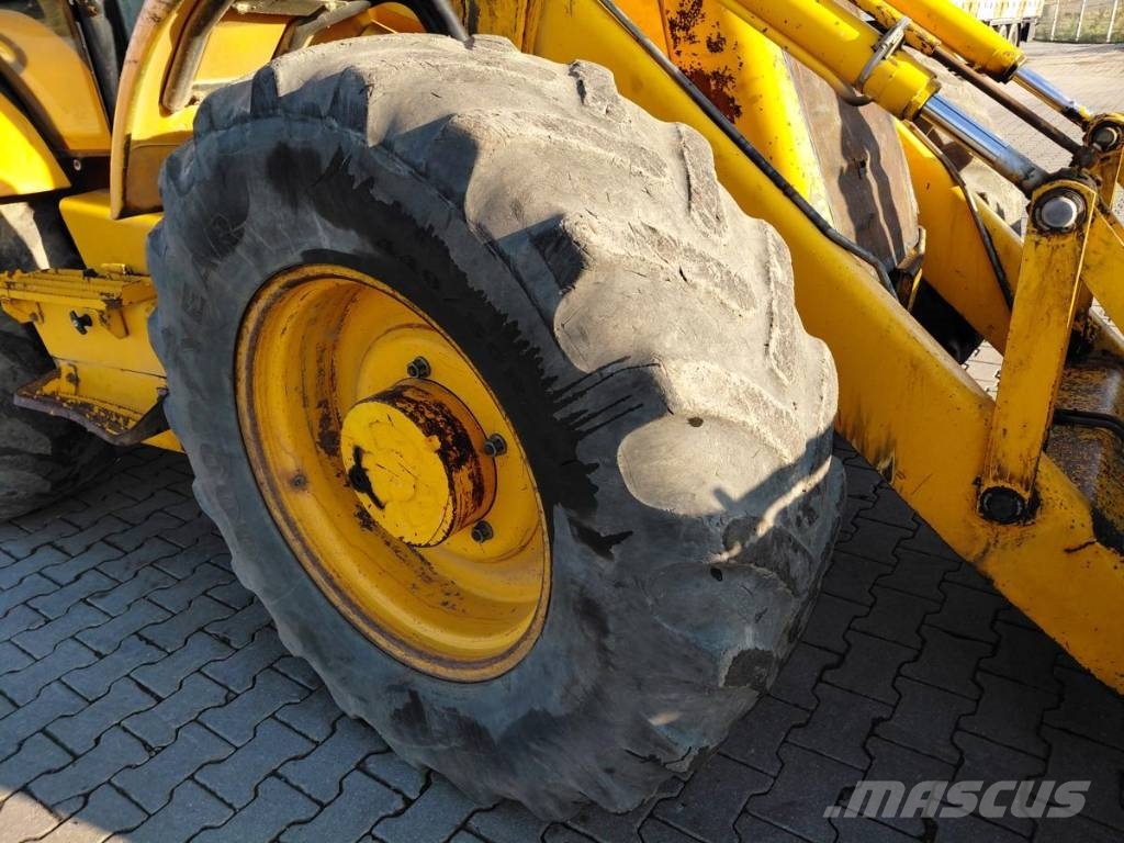 JCB 4 CX Backhoe loaders