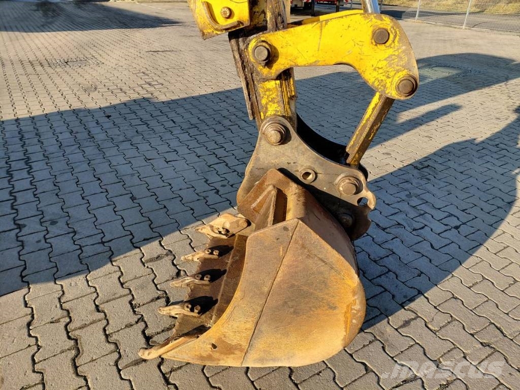 JCB 4 CX Backhoe loaders