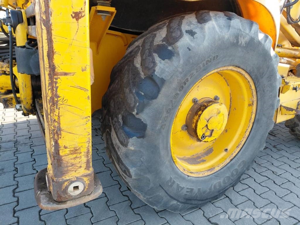 JCB 4 CX Backhoe loaders