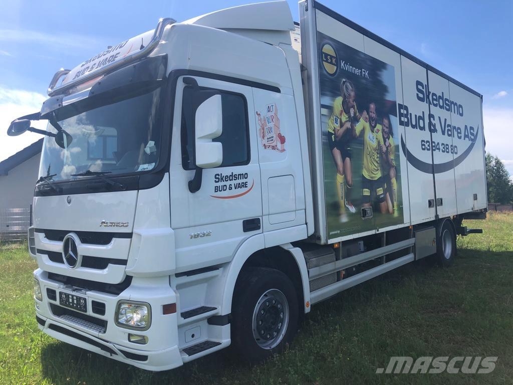 Mercedes-Benz Actros 1832 Фургони