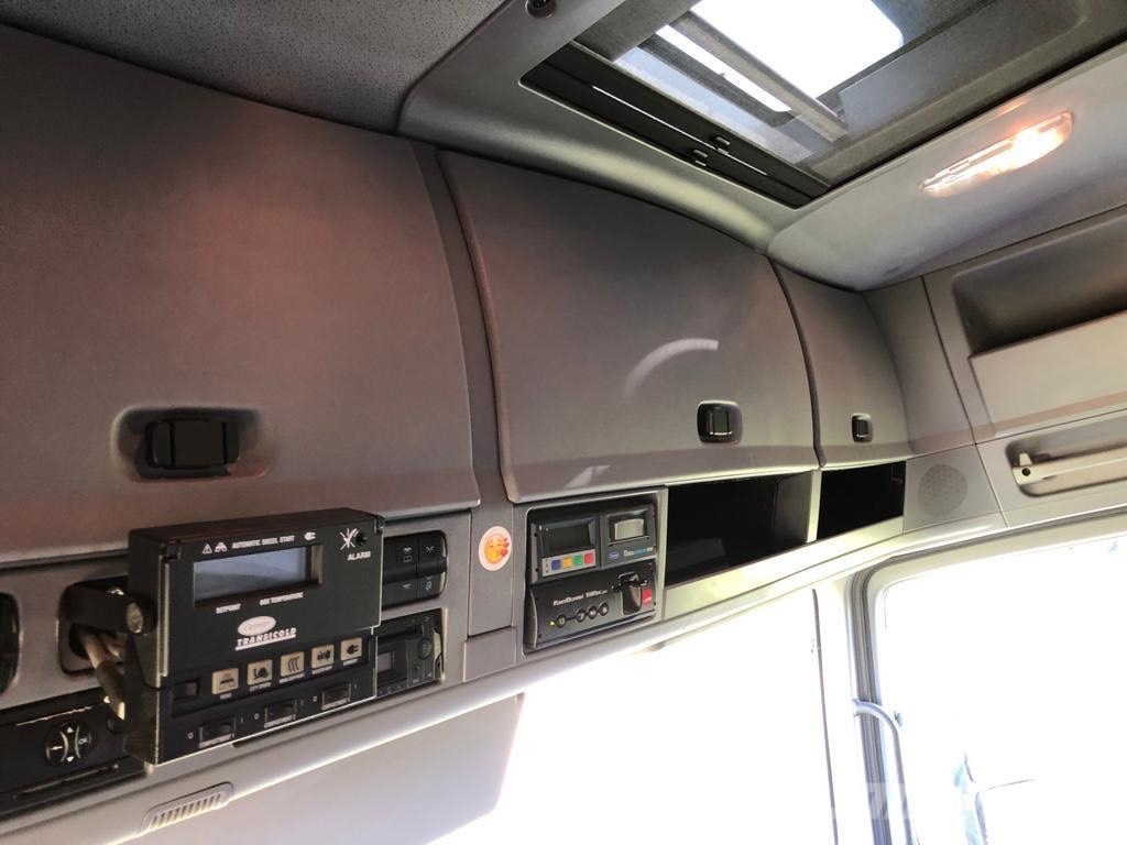 Mercedes-Benz Actros 1832 Фургони