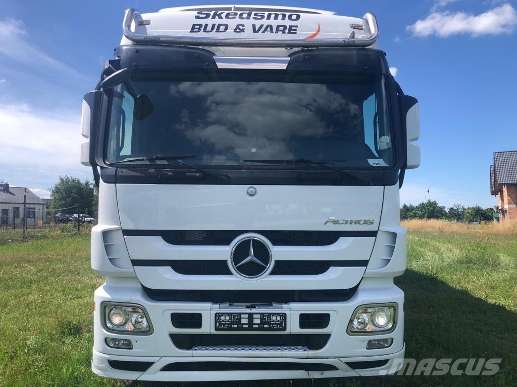 Mercedes-Benz Actros 1832 Фургони
