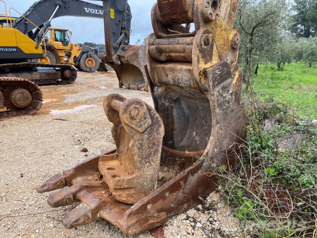 CAT 345 B L Rupsgraafmachines