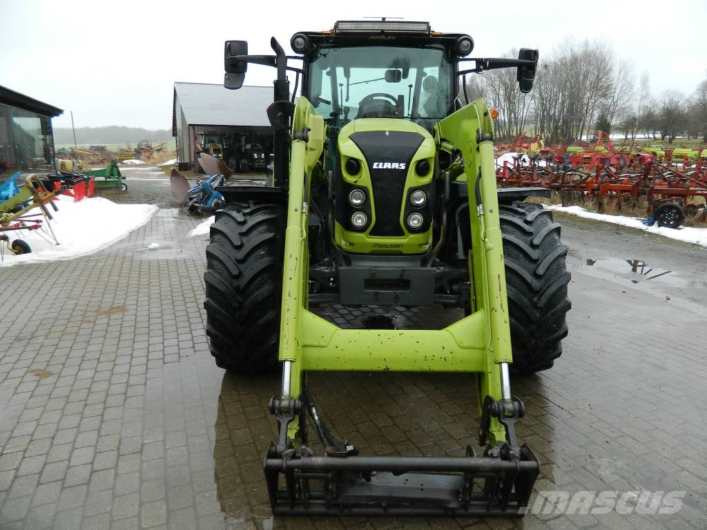 CLAAS Arion 440 Traktori