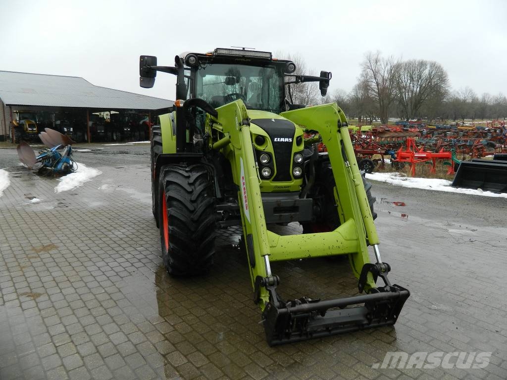 CLAAS Arion 440 Traktori