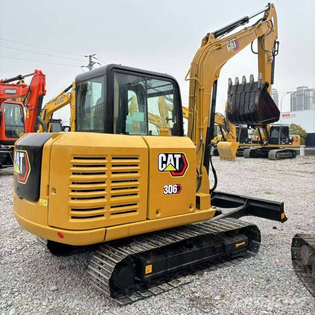 CAT 306 Гусеничні екскаватори