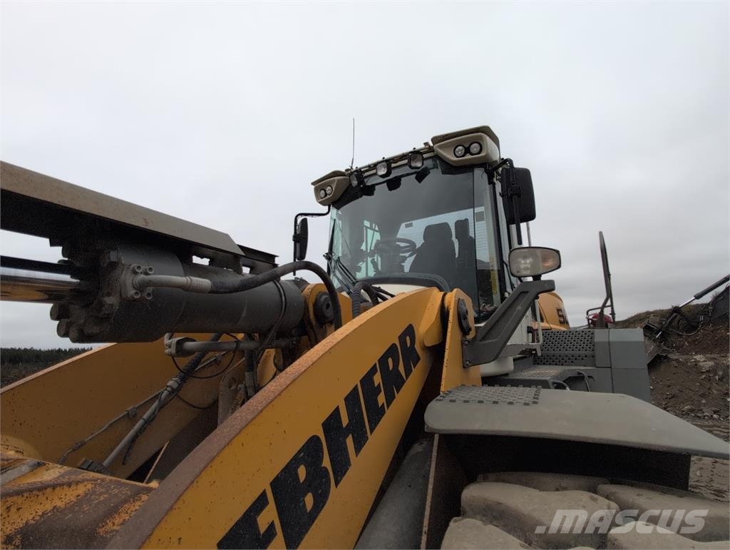 Liebherr 586 Xpower Pyöräkuormaajat
