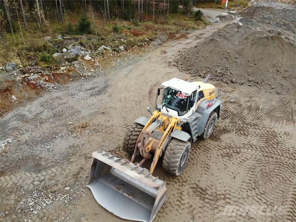 Liebherr 586 Xpower Chargeuse sur pneus
