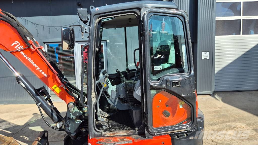 Kubota U55-4 - 2017 YEAR - POWERTILT - 5355 HOURS Mini excavatoare < 7t