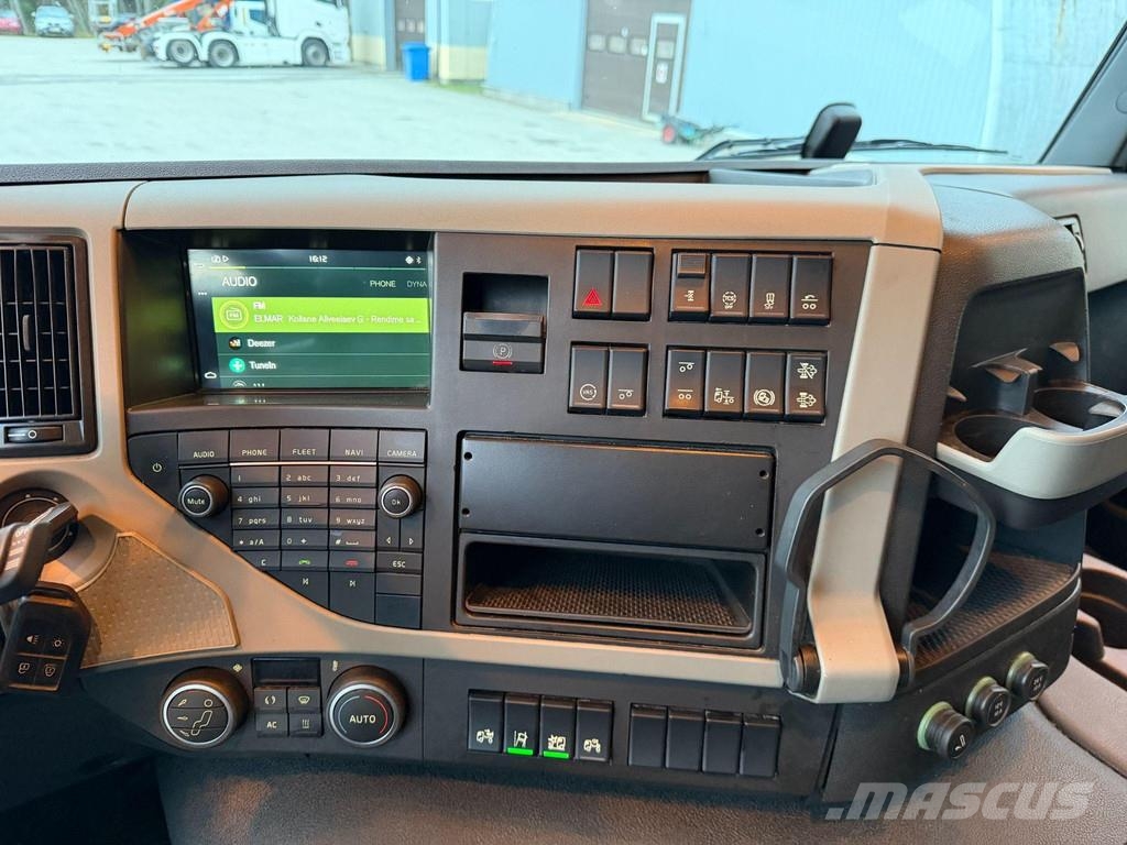 Volvo FM500 6X2 EURO6 + CARRIER + SIDE OPENING + RETARDE Hűtős