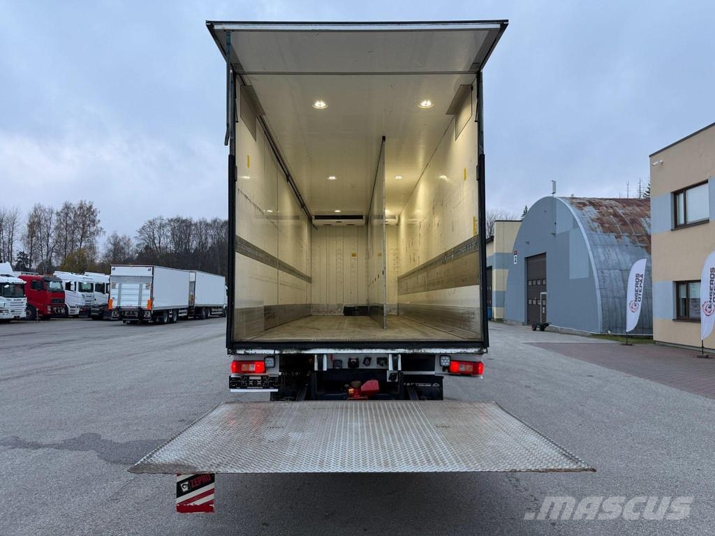 Volvo FM500 6X2 EURO6 + CARRIER + SIDE OPENING + RETARDE Hűtős