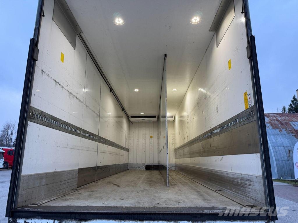 Volvo FM500 6X2 EURO6 + CARRIER + SIDE OPENING + RETARDE Hűtős