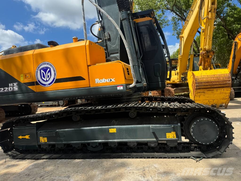 Hyundai HX220S Midi bagri 7t – 12t