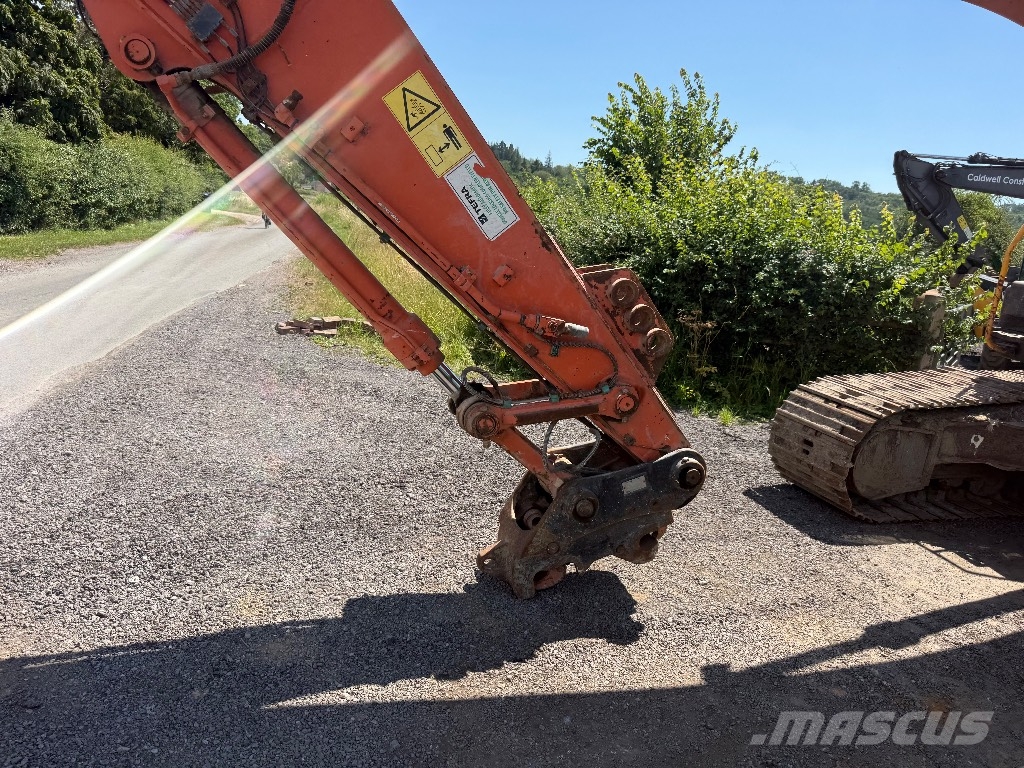 Hitachi ZX 210 LC N-6 حفارات زحافة