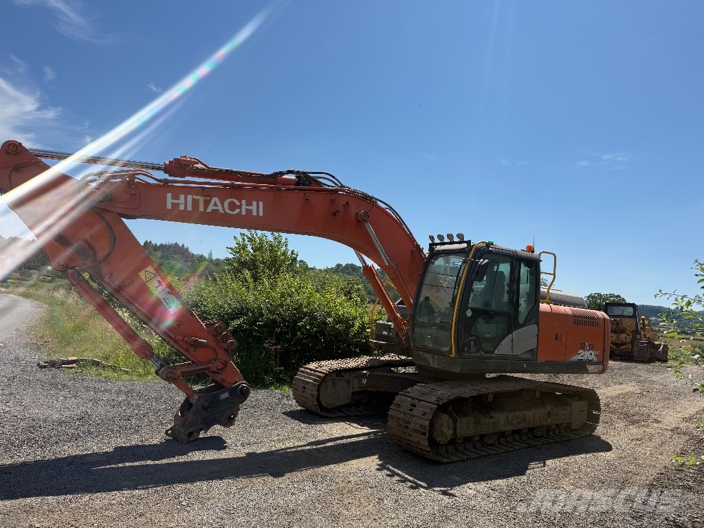 Hitachi ZX 210 LC N-6 حفارات زحافة