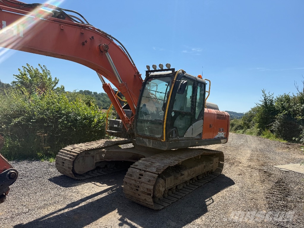 Hitachi ZX 210 LC N-6 حفارات زحافة