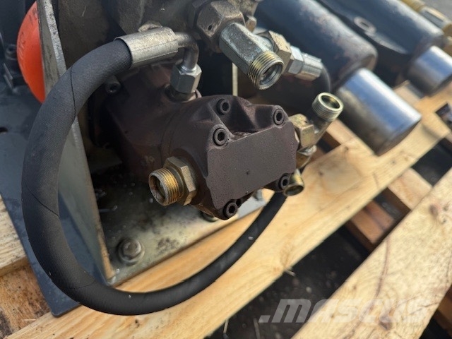 Liebherr A 900 ZW HYDRAULIC PARTS COMPLET Hydraulics