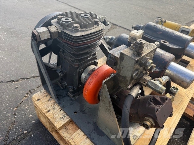 Liebherr A 900 ZW HYDRAULIC PARTS COMPLET Hydraulics