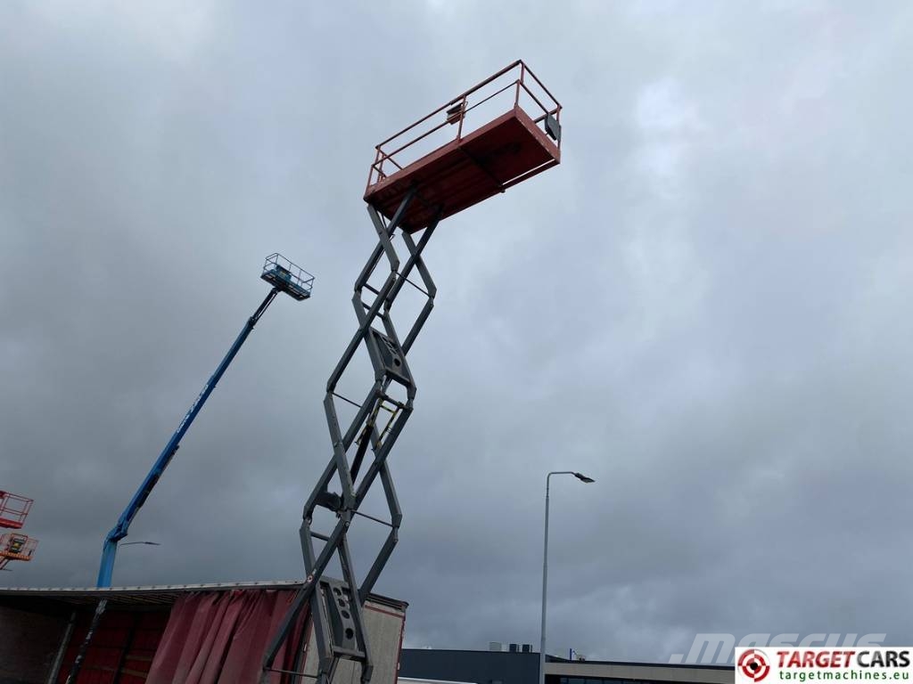SkyJack SJIII-4632 Electric Scissor Work Lift 1170cm Scheren-Arbeitsbühnen