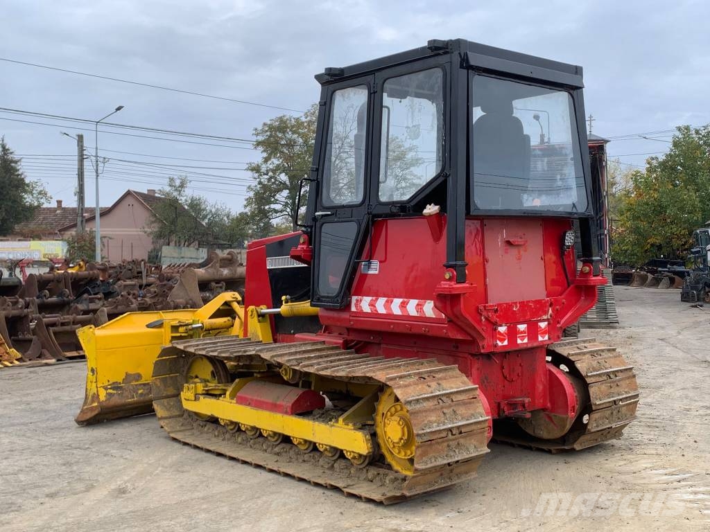 Komatsu 37P-5 Buldooserid