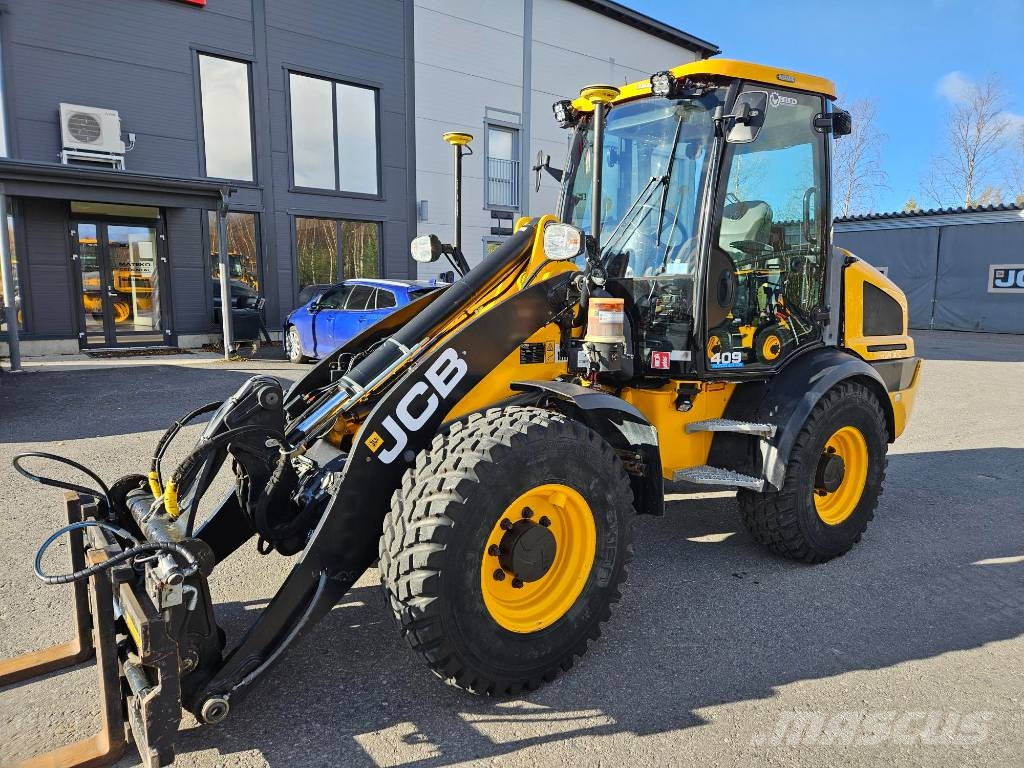 JCB 409 Pale gommate