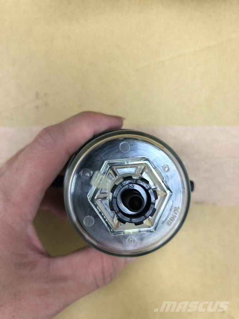 Perkins 403J-11 Fuel-Water Separator 发动机