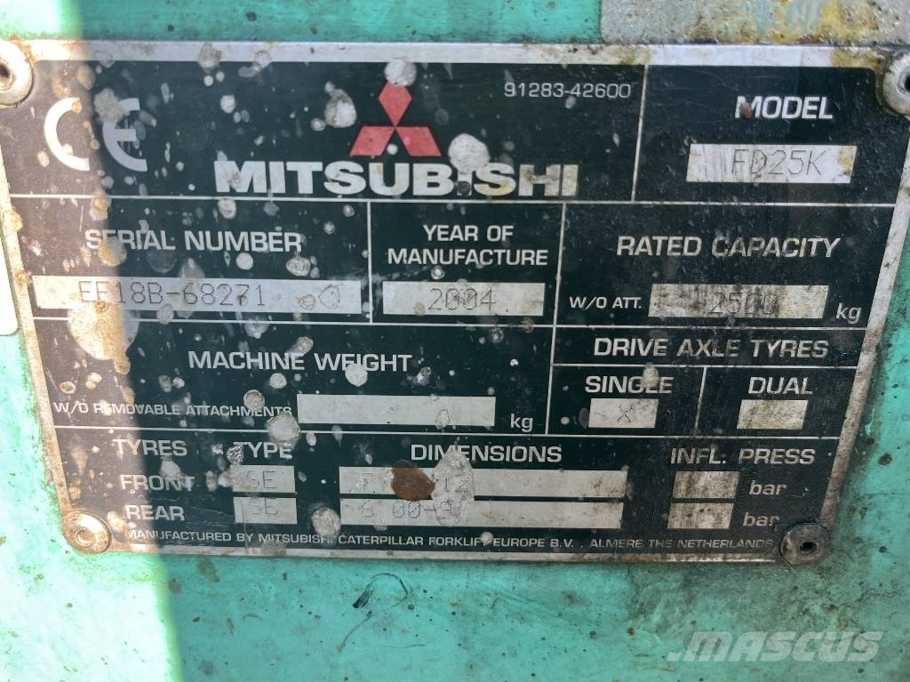 Mitsubishi FD 25 K V-4301 OI شاحنات الديزل