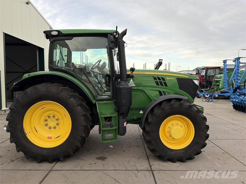 John Deere 6145R Tractoare