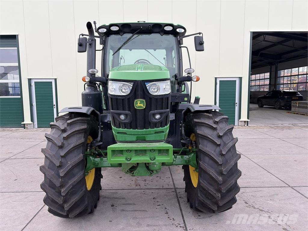 John Deere 6145R Tractoare