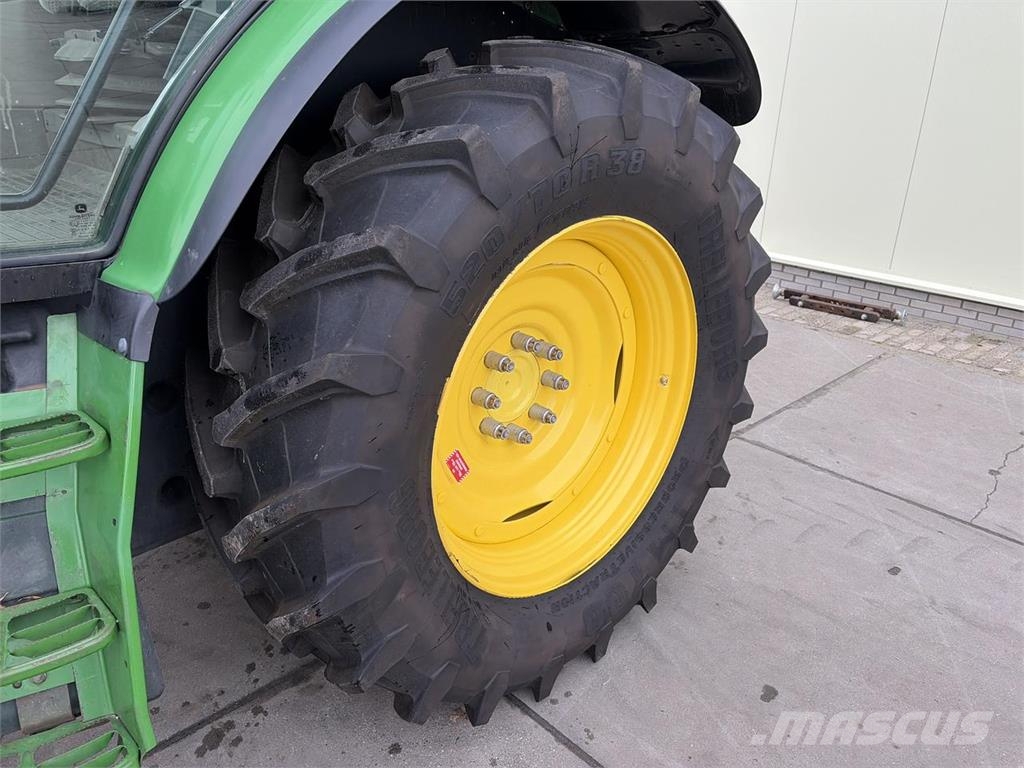 John Deere 6145R Tractoare