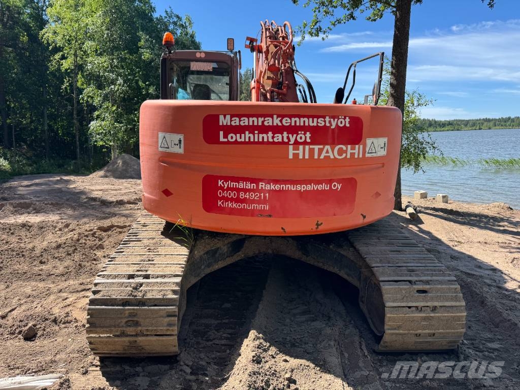Hitachi ZX 225 US LC Kāpurķēžu ekskavatori