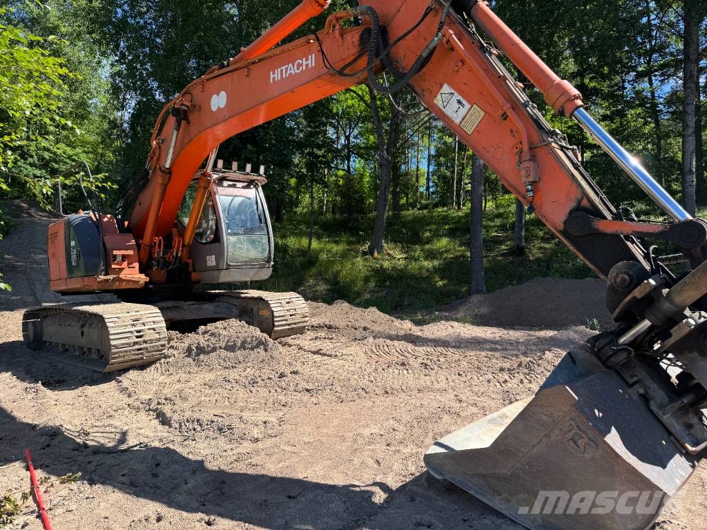 Hitachi ZX 225 US LC Kāpurķēžu ekskavatori