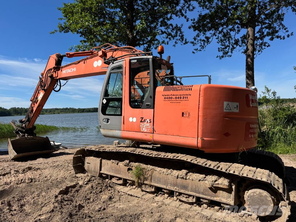 Hitachi ZX 225 US LC Kāpurķēžu ekskavatori