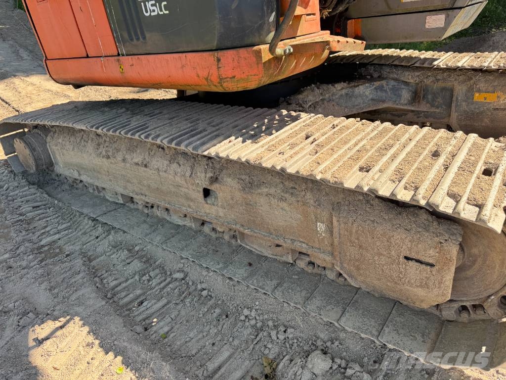 Hitachi ZX 225 US LC Kāpurķēžu ekskavatori