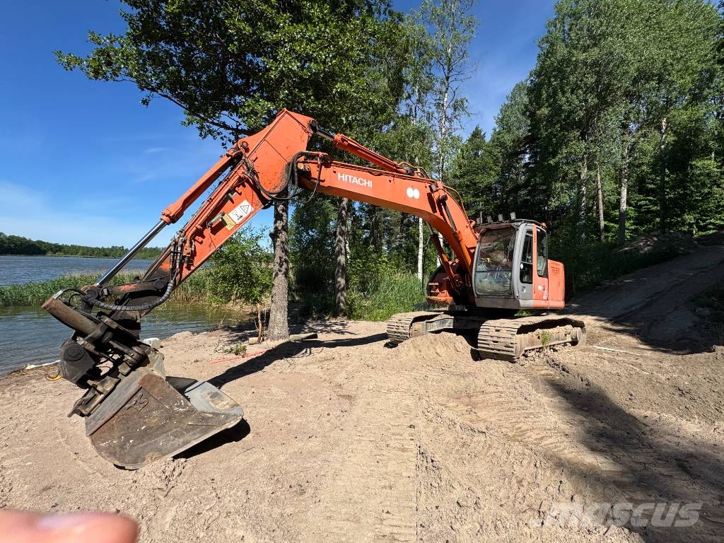 Hitachi ZX 225 US LC Kāpurķēžu ekskavatori