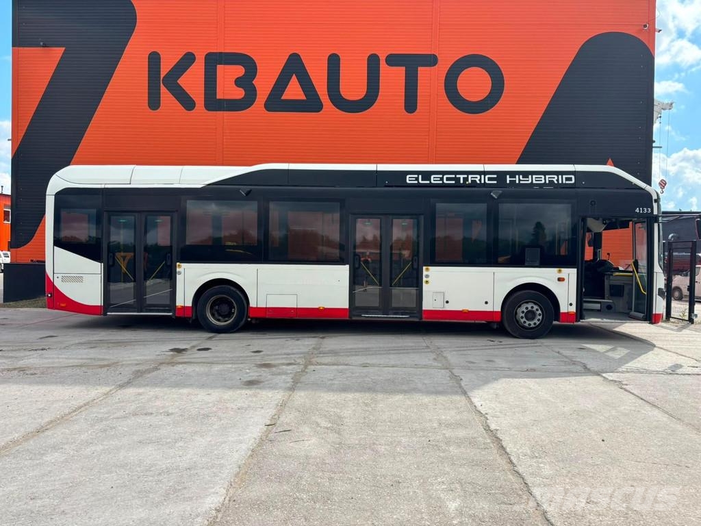 Volvo B5LH 8900 HYBRID 4x2 33 SEATS / AC / AUXILIARY HEA حافلة المدينة