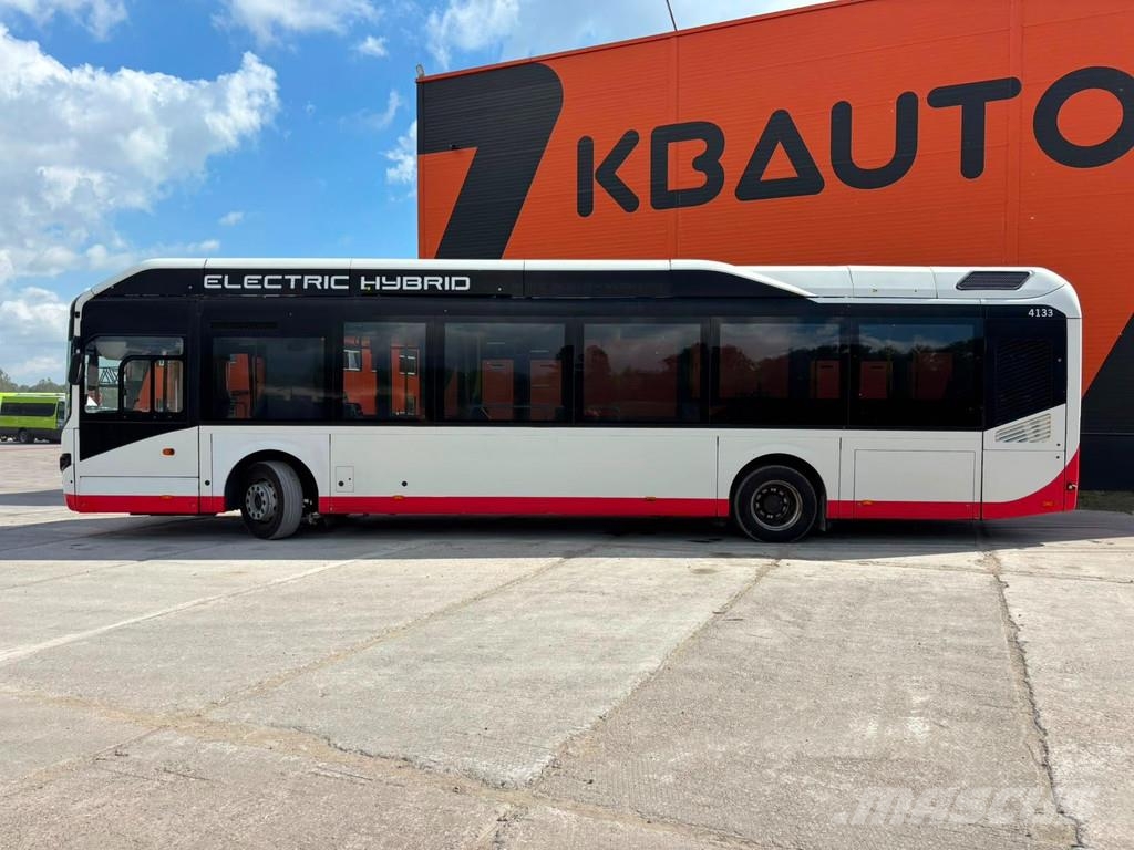 Volvo B5LH 8900 HYBRID 4x2 33 SEATS / AC / AUXILIARY HEA حافلة المدينة