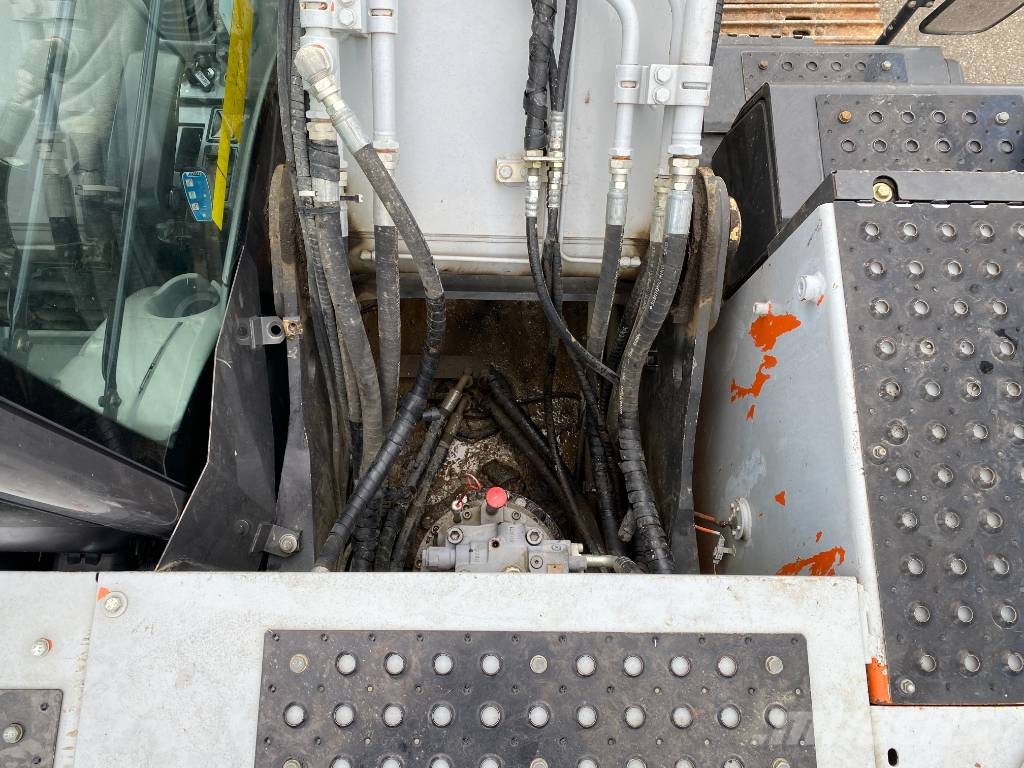 Hitachi ZX 210 LC-6 / Certificat CE endommagée Raupenbagger