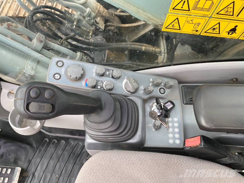 Hitachi ZX 210 LC-6 / Certificat CE endommagée Raupenbagger