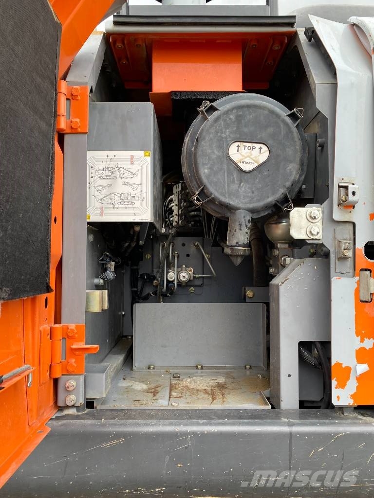 Hitachi ZX 210 LC-6 / Certificat CE endommagée Raupenbagger