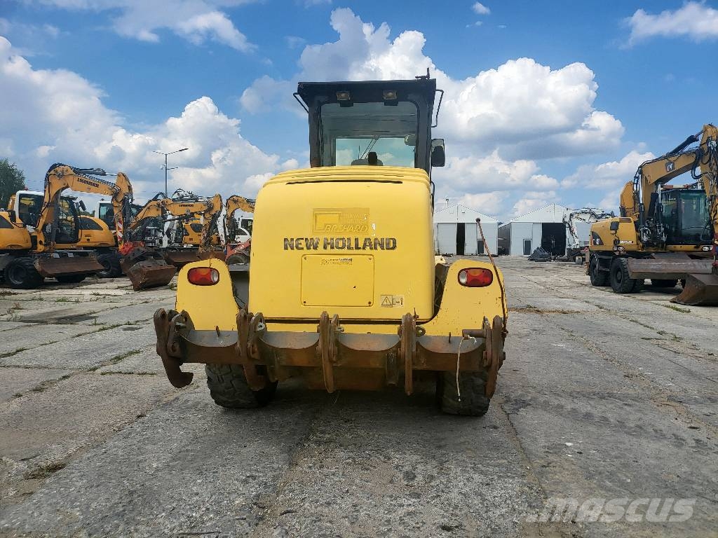 New Holland F 106.6 Graders